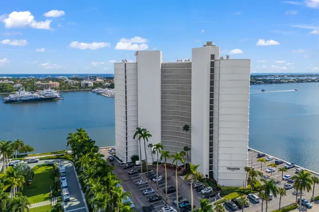 $8,000 | 1200 South Flagler Drive, Unit 1105, West Palm Beach, FL 33401