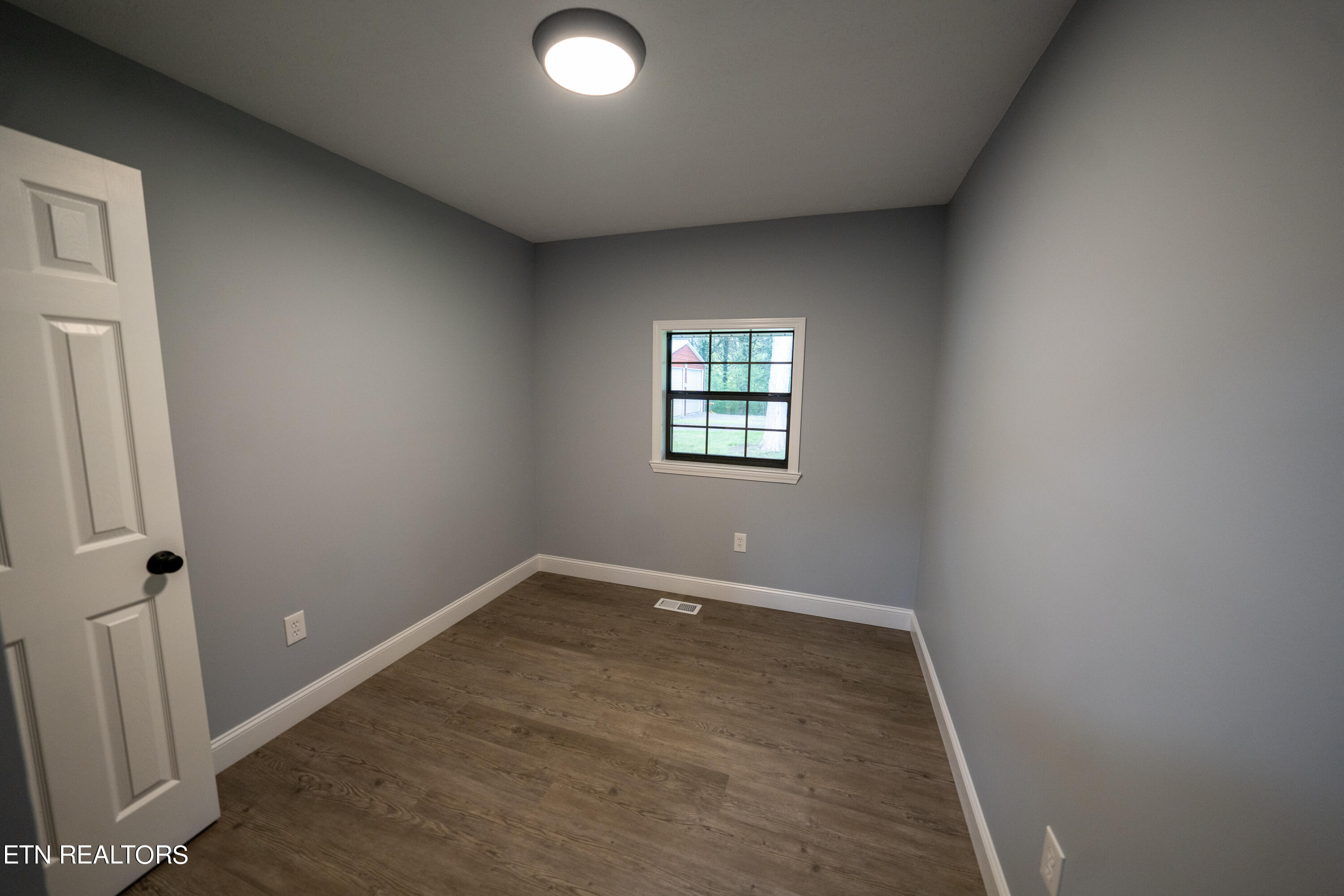 128 Harness Road New Tazewell, TN 37825 - Photo 21 of 34 04