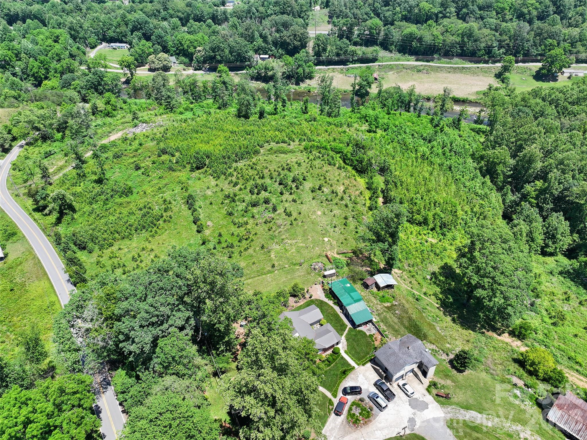 347 Richland Creek Road Clyde, NC 28721 - Photo 7 of 46
