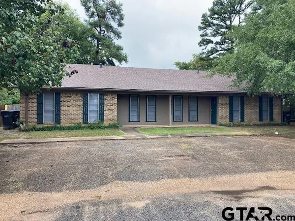 $1,000 | 320 Blake Drive, Longview, TX 75604
