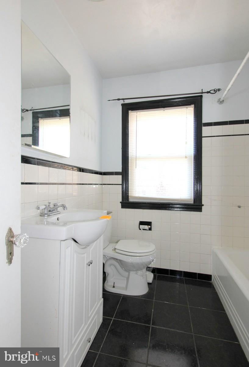 4110 Granite Road Baltimore, MD 21206 - Photo 15 of 24 Bathroom