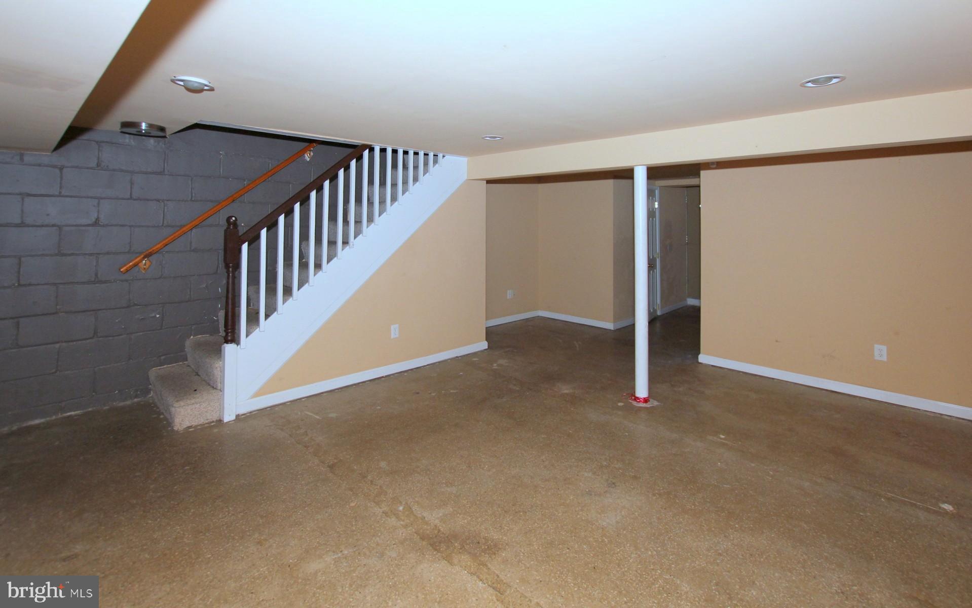 4110 Granite Road Baltimore, MD 21206 - Photo 20 of 24 Family room
