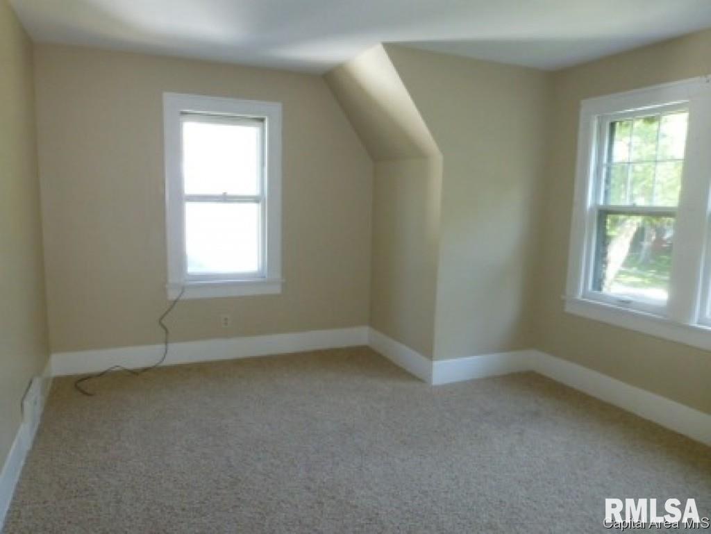 1343 Riverview Avenue Decatur, IL 62522 - Photo 7 of 13 Gallery Image 7