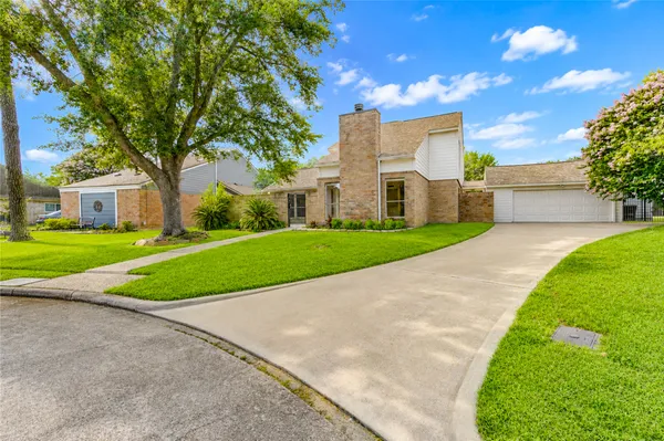 $3,350 | 20206 Lake Sherwood Drive, Katy, TX 77450