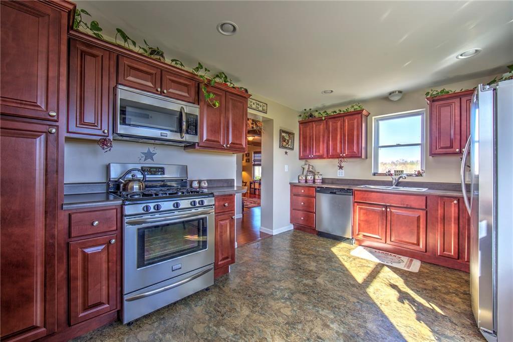 1718 Rte 481 Charleroi, PA 15022 - Photo 10 of 24 FRIGADAIRE GALLERY STAINLESS STEEL GAS STOVE, MICROWAVE, DISHWASHER AND REFRIGERATOR