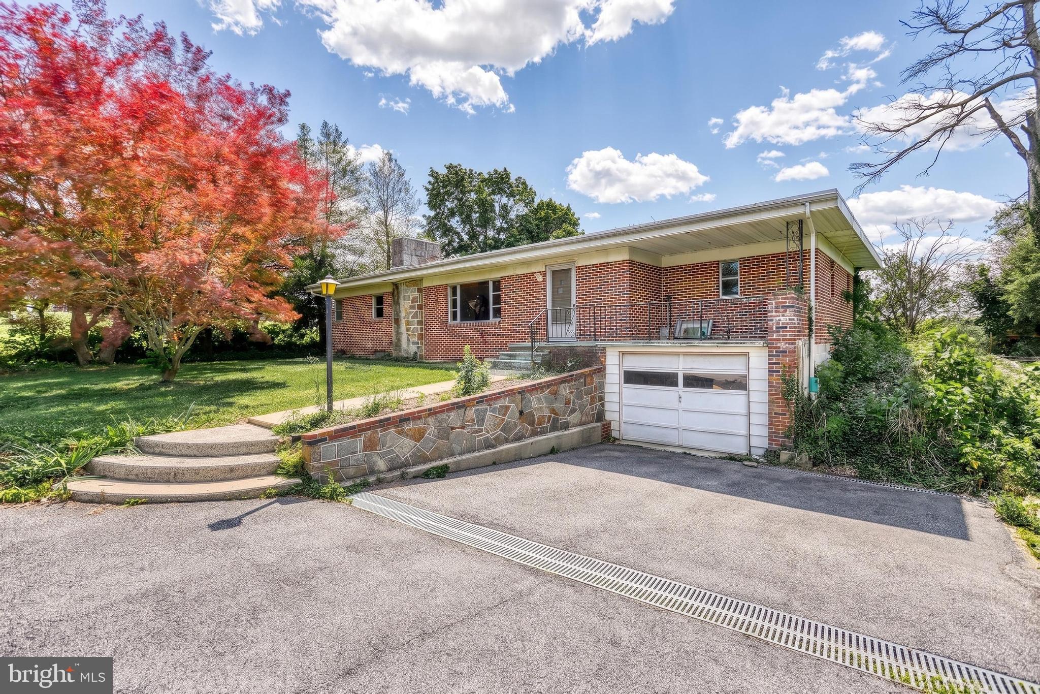 9 Pine Grove Road Hanover, PA 17331 - Photo 4 of 42