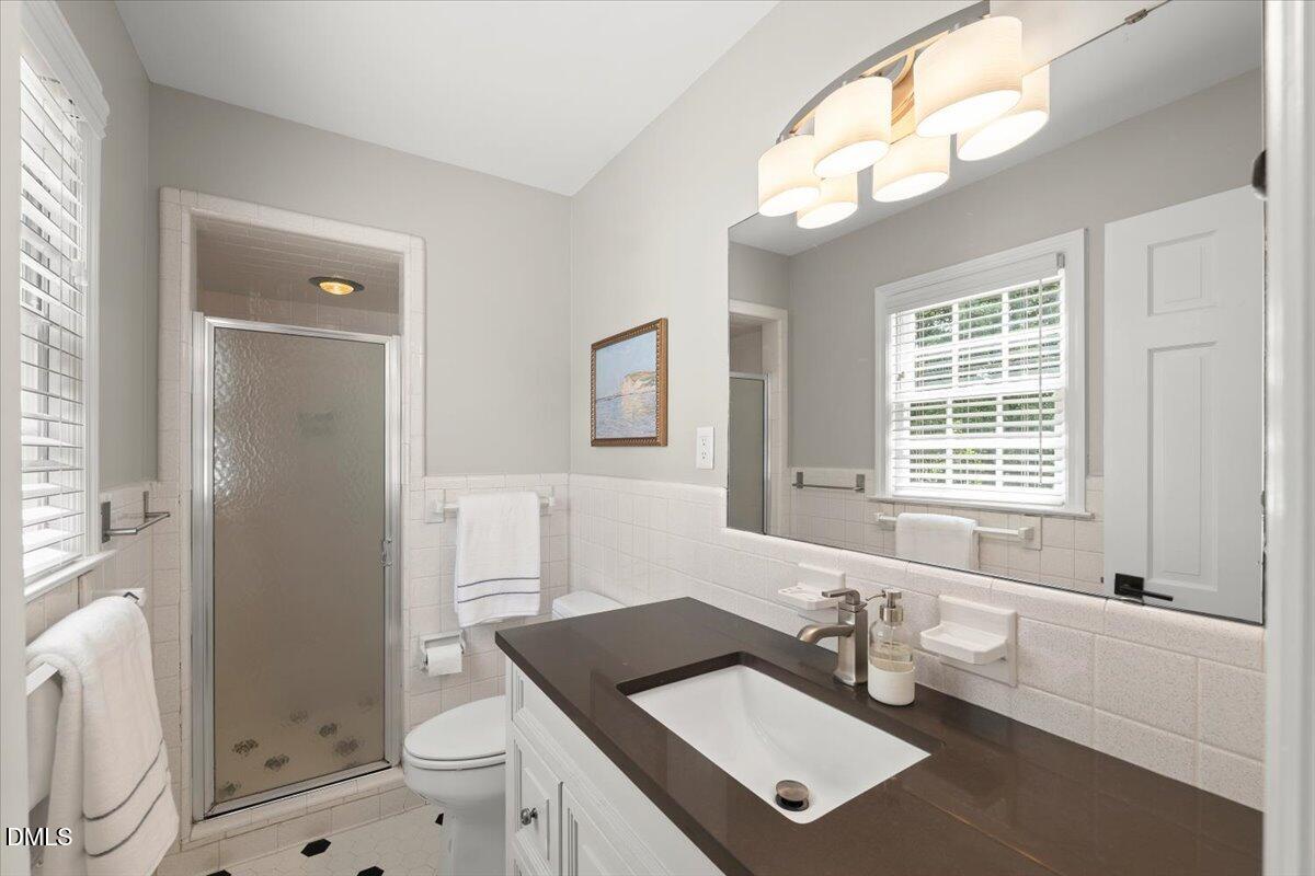 4711 Pamlico Drive Raleigh, NC 27609 - Photo 27 of 47