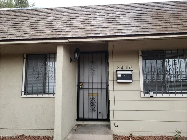$1,405 | 2440 Paradise Village Way, Las Vegas, NV 89120