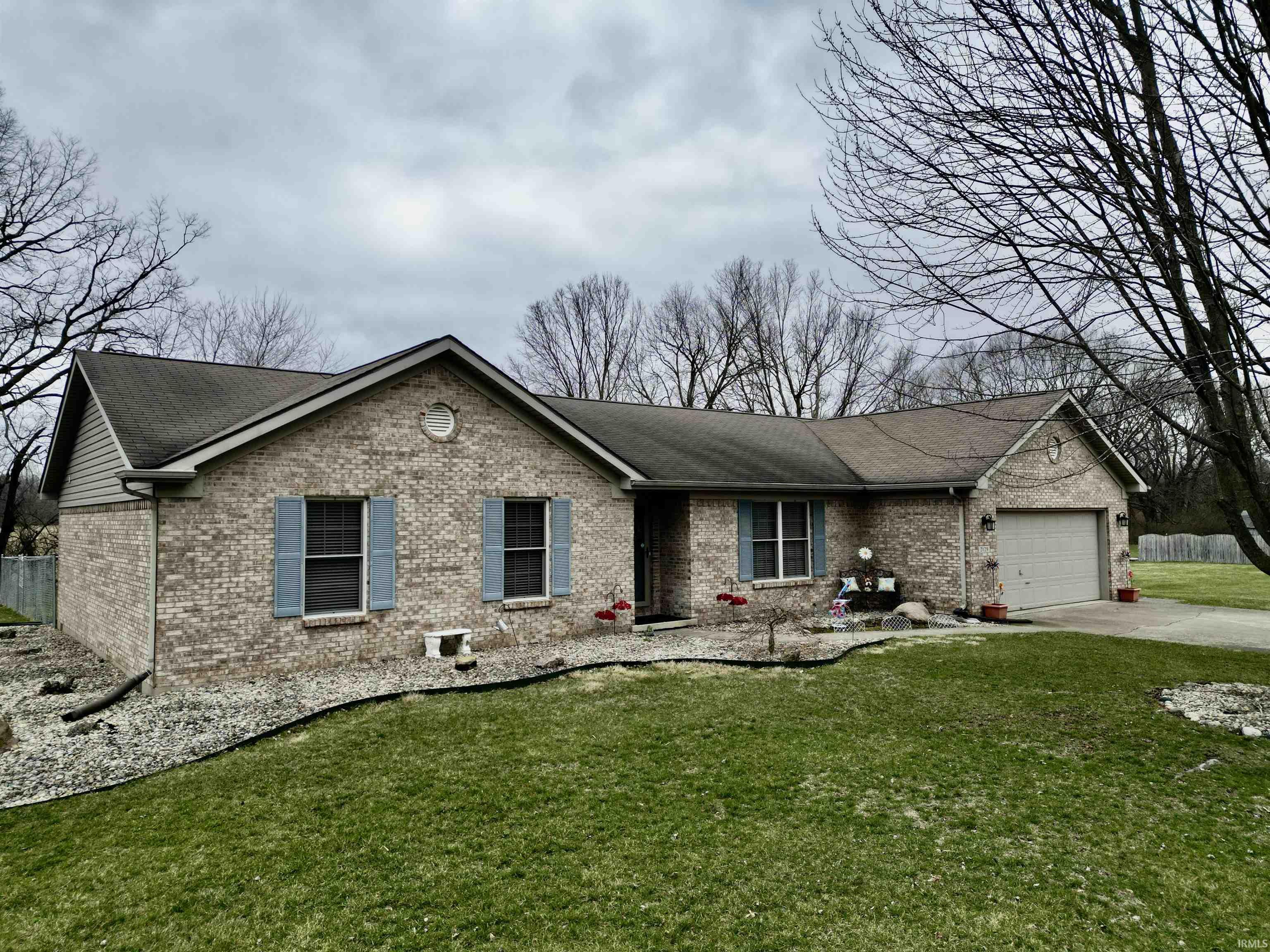 2129 Heather Road Anderson, IN 46012 - Photo 3 of 35 Gallery Image 3