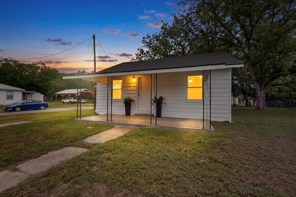 $120,000 | 313 Farm To Market 316, Eustace, TX 75124