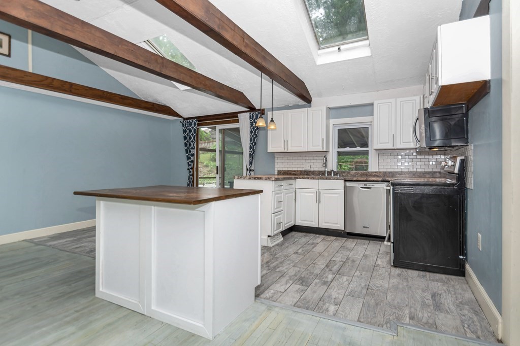 60 Dana Road Reading, MA 01867 - Photo 7 of 42 Gallery Image 7