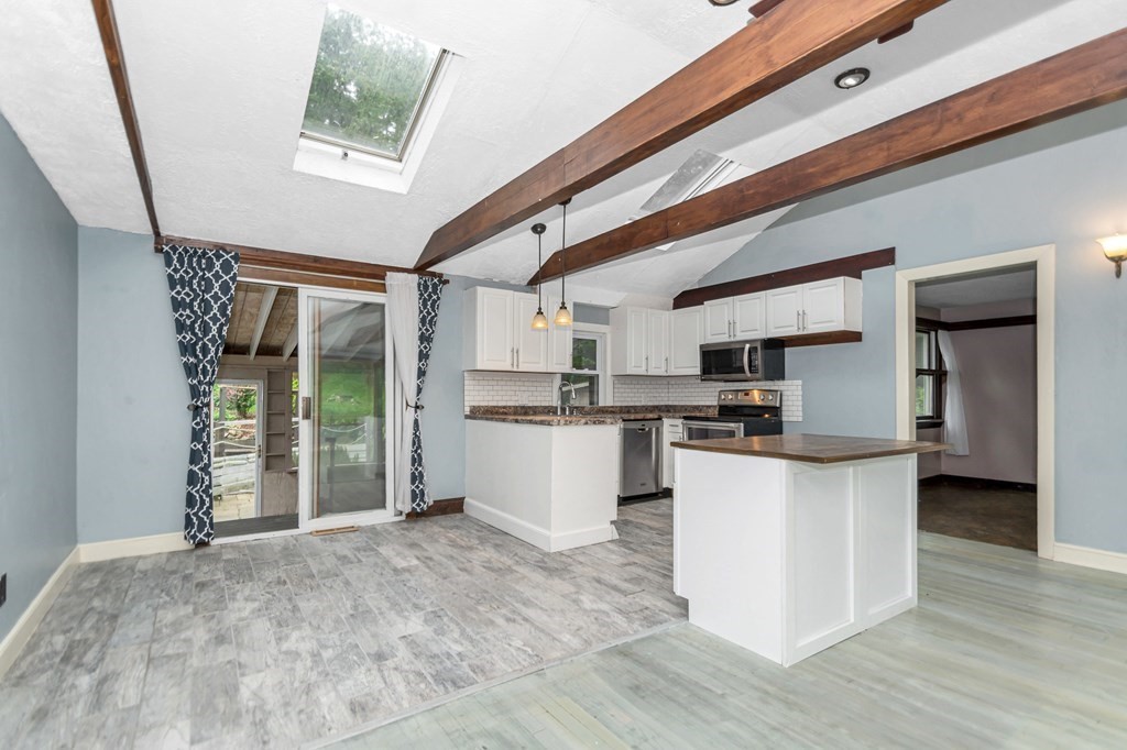 60 Dana Road Reading, MA 01867 - Photo 9 of 42 Gallery Image 9