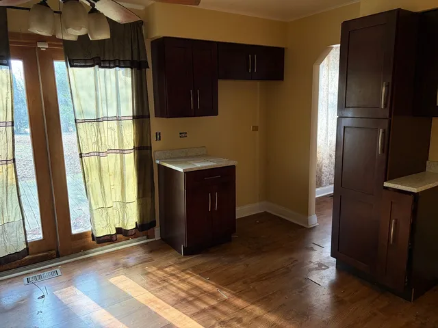 $179,900 | 5301 Imperial Drive, Richton Park, IL 60471