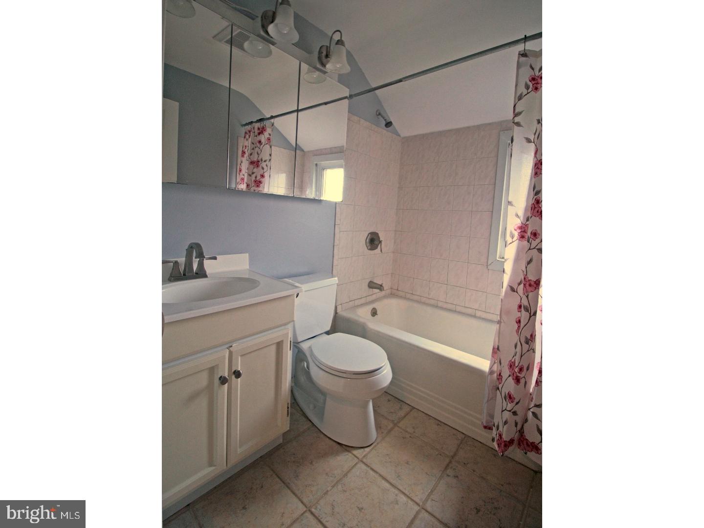 619 Braxton Road Ridley Park, PA 19078 - Photo 11 of 19 Bathroom