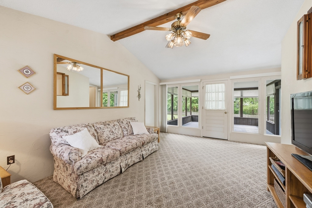 20 Freeman Road Chelmsford, MA 01824 - Photo 12 of 41 Gallery Image 12