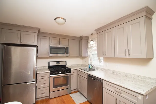 $499,000 | 120 Amesbury Street, Dracut, MA 01826