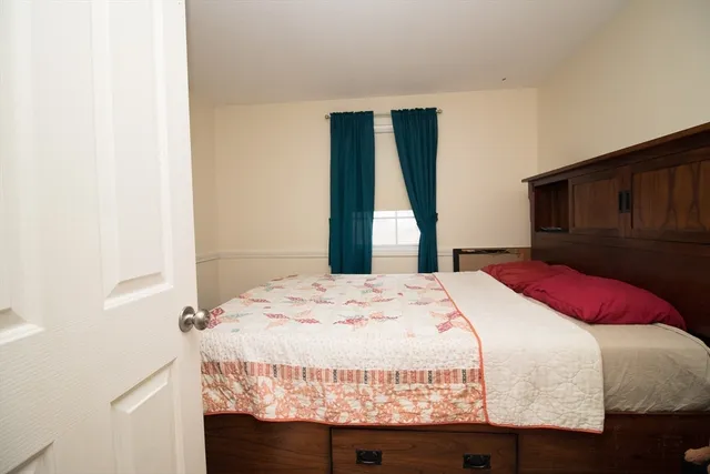 $499,000 | 120 Amesbury Street, Dracut, MA 01826