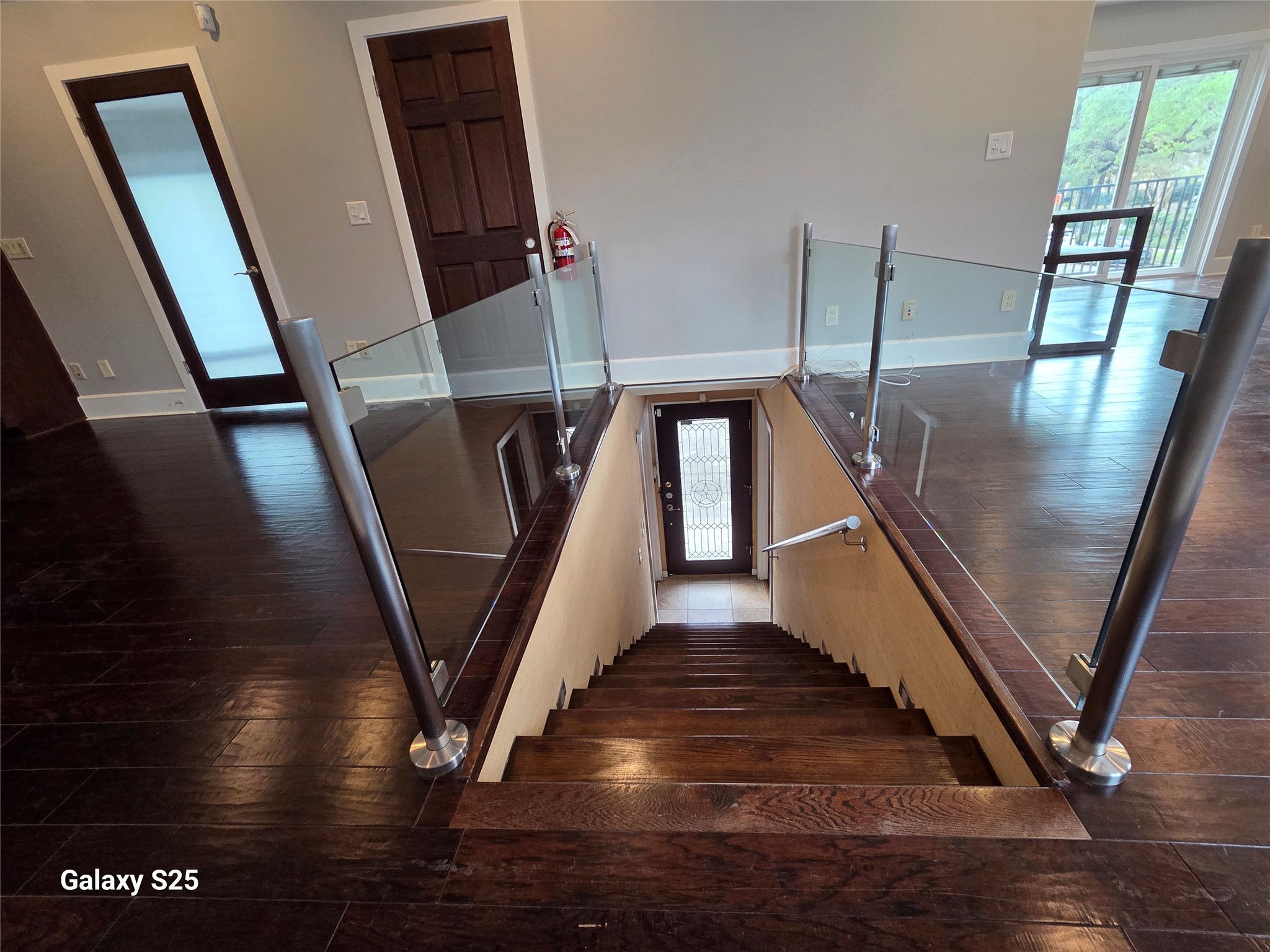 102 East 5th Street Houston, TX 77007 - Photo 32 of 44 Stairway- from 2nd floor looking down towards 1st floor
