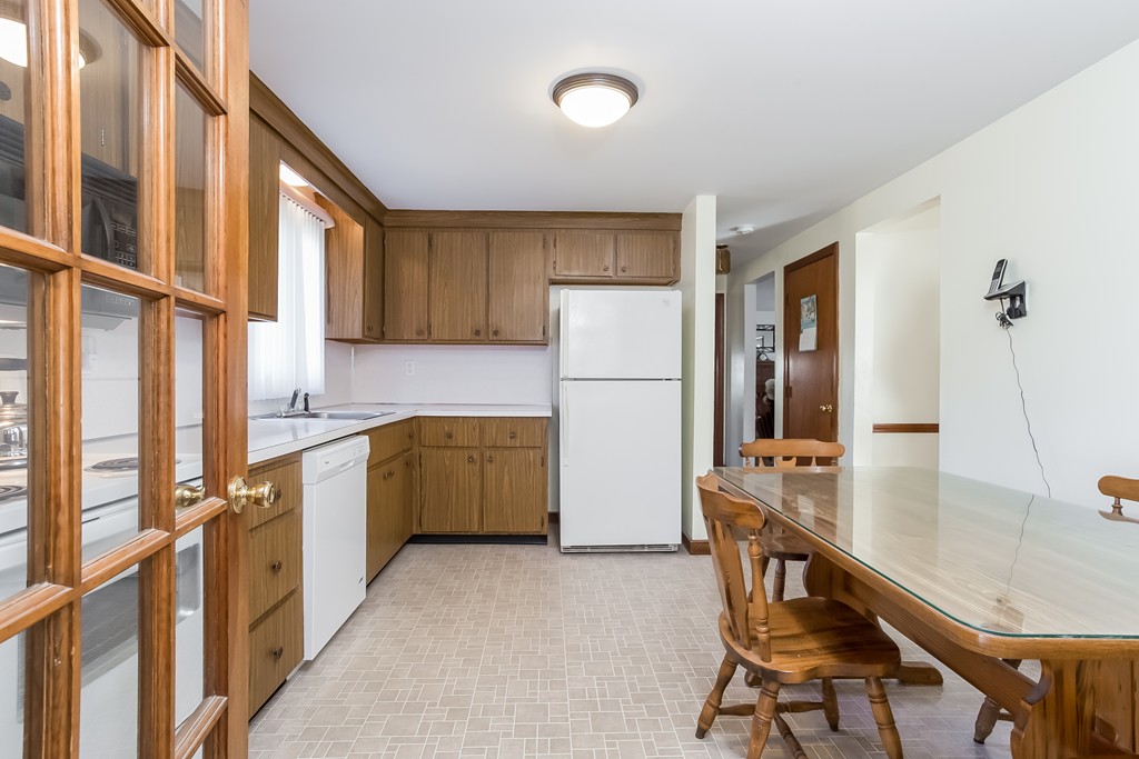 3 Old Farm Road Marshfield, MA 02050 - Photo 8 of 22 Gallery Image 8