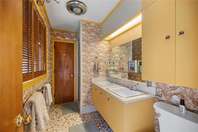 $450,000 | 415 South 5th Street, Ponchatoula, LA 70454