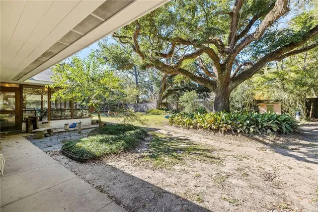 $450,000 | 415 South 5th Street, Ponchatoula, LA 70454