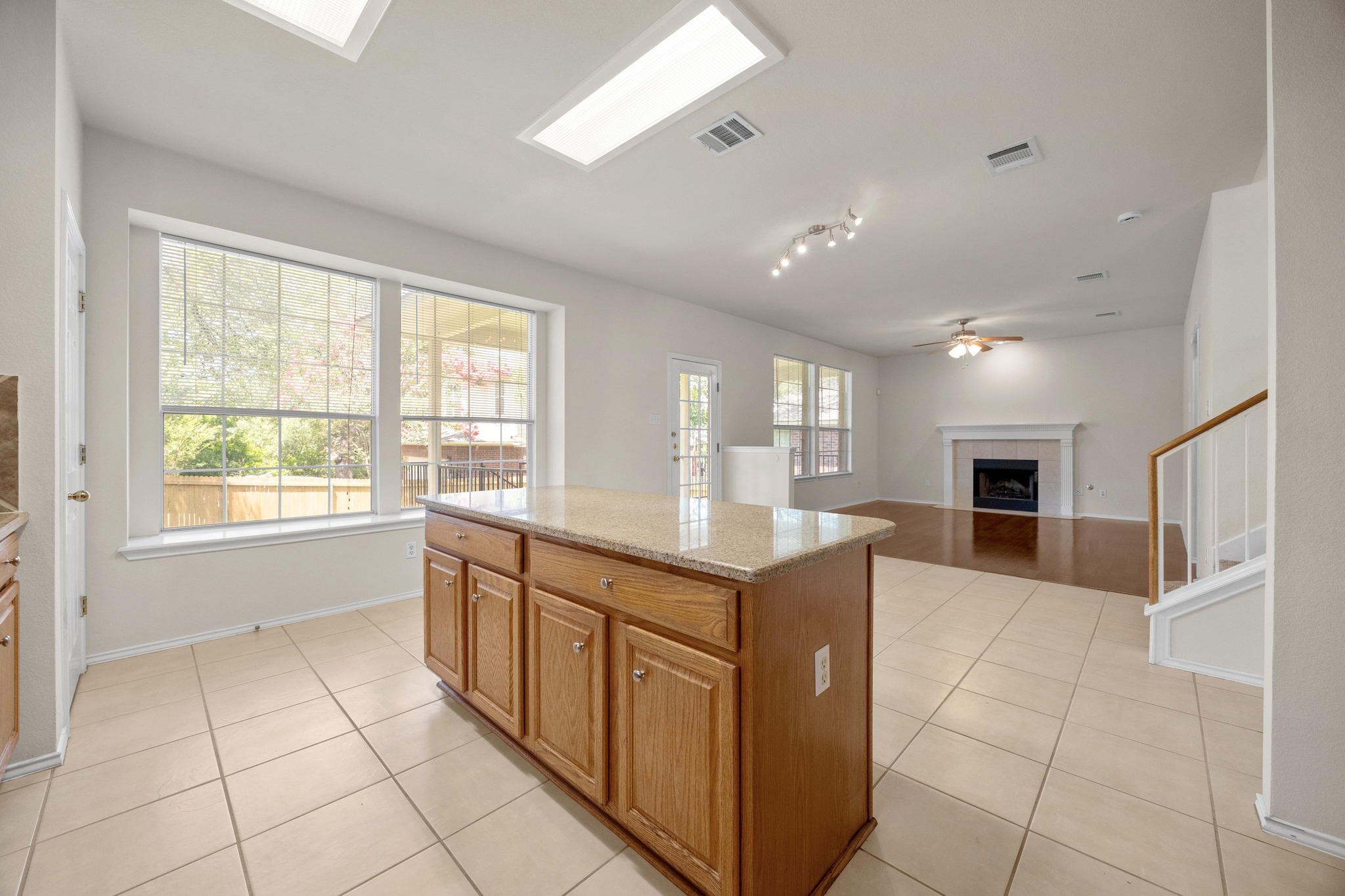 9400 Billingham Trail Austin, TX 78717 - Photo 10 of 32