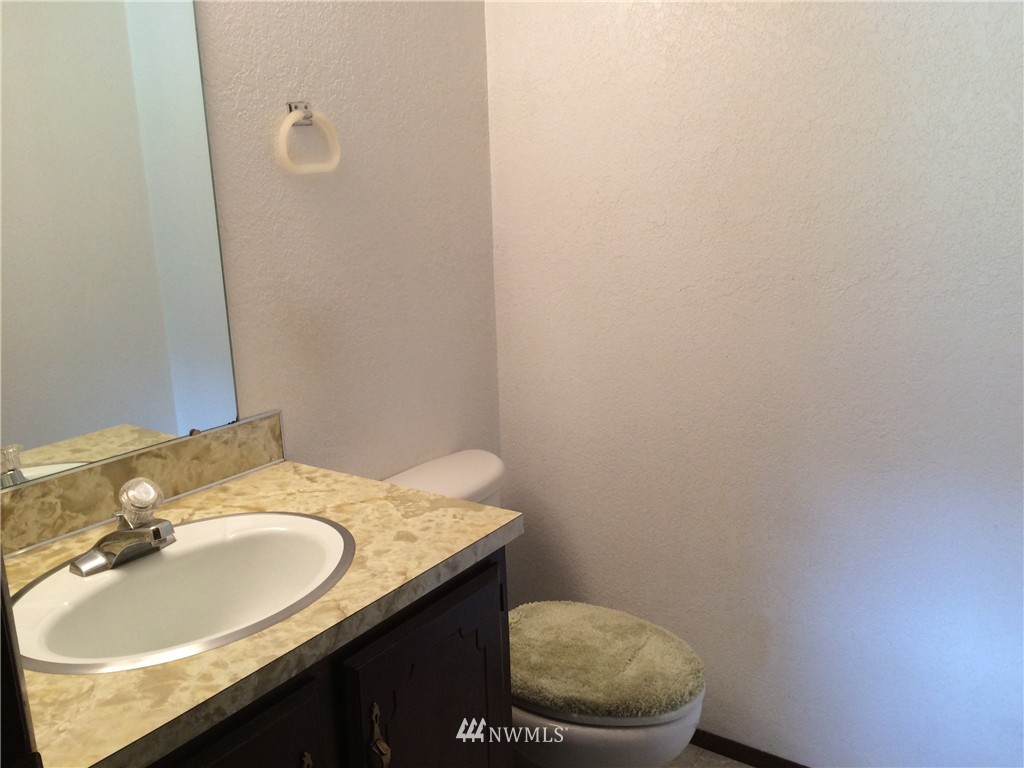 19441 Jordan Street Southwest Rochester, WA 98579 - Photo 14 of 24