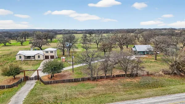 $2,500,000 | 2035 Farm To Market Road 103, Nocona, TX 76255