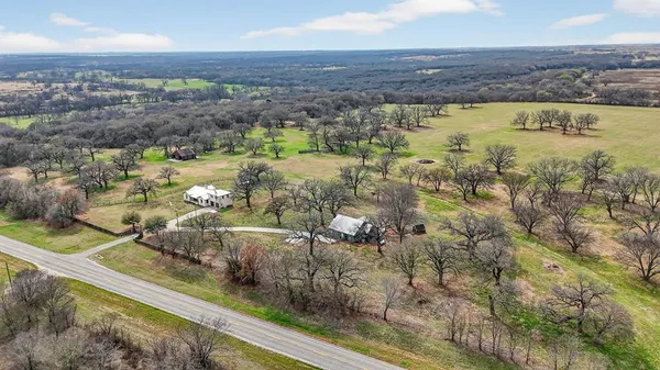 $2,500,000 | 2035 Farm To Market Road 103, Nocona, TX 76255