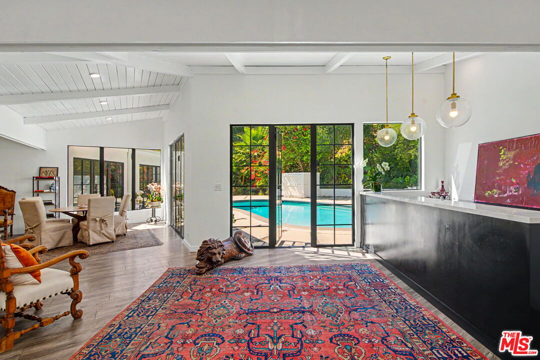 13019 Sky Valley Road Los Angeles, CA 90049 - Photo 14 of 49