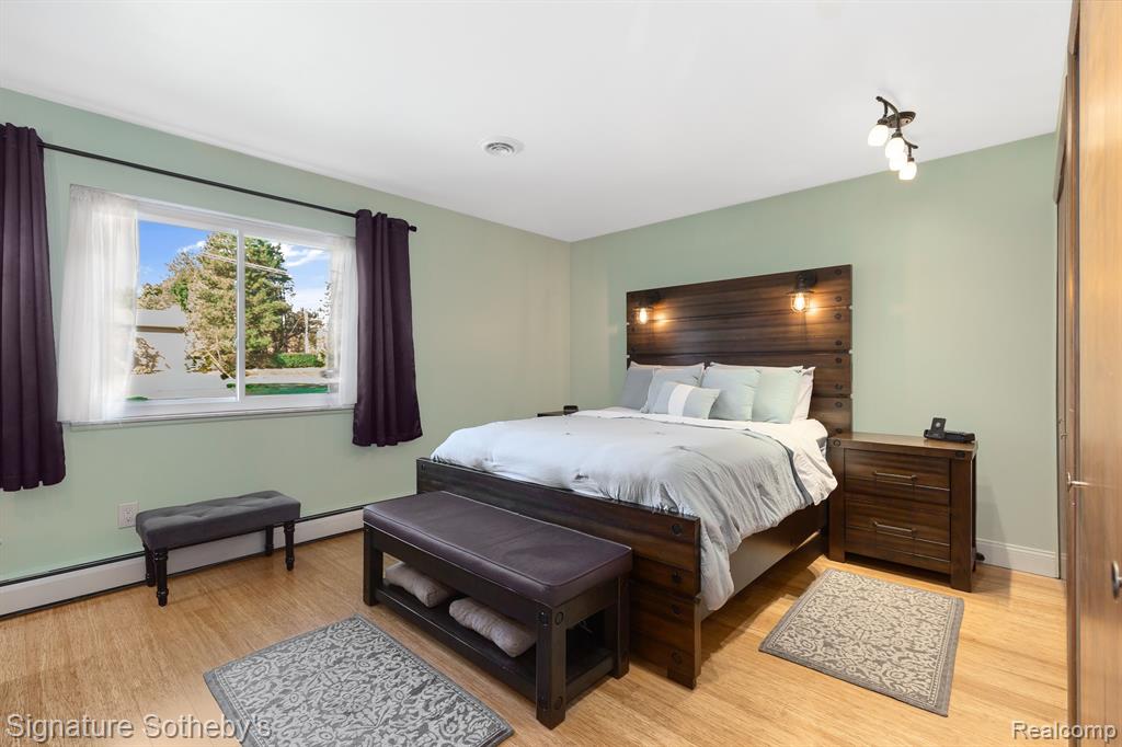 29734 Drake Road Farmington Hills, MI 48331 - Photo 16 of 35