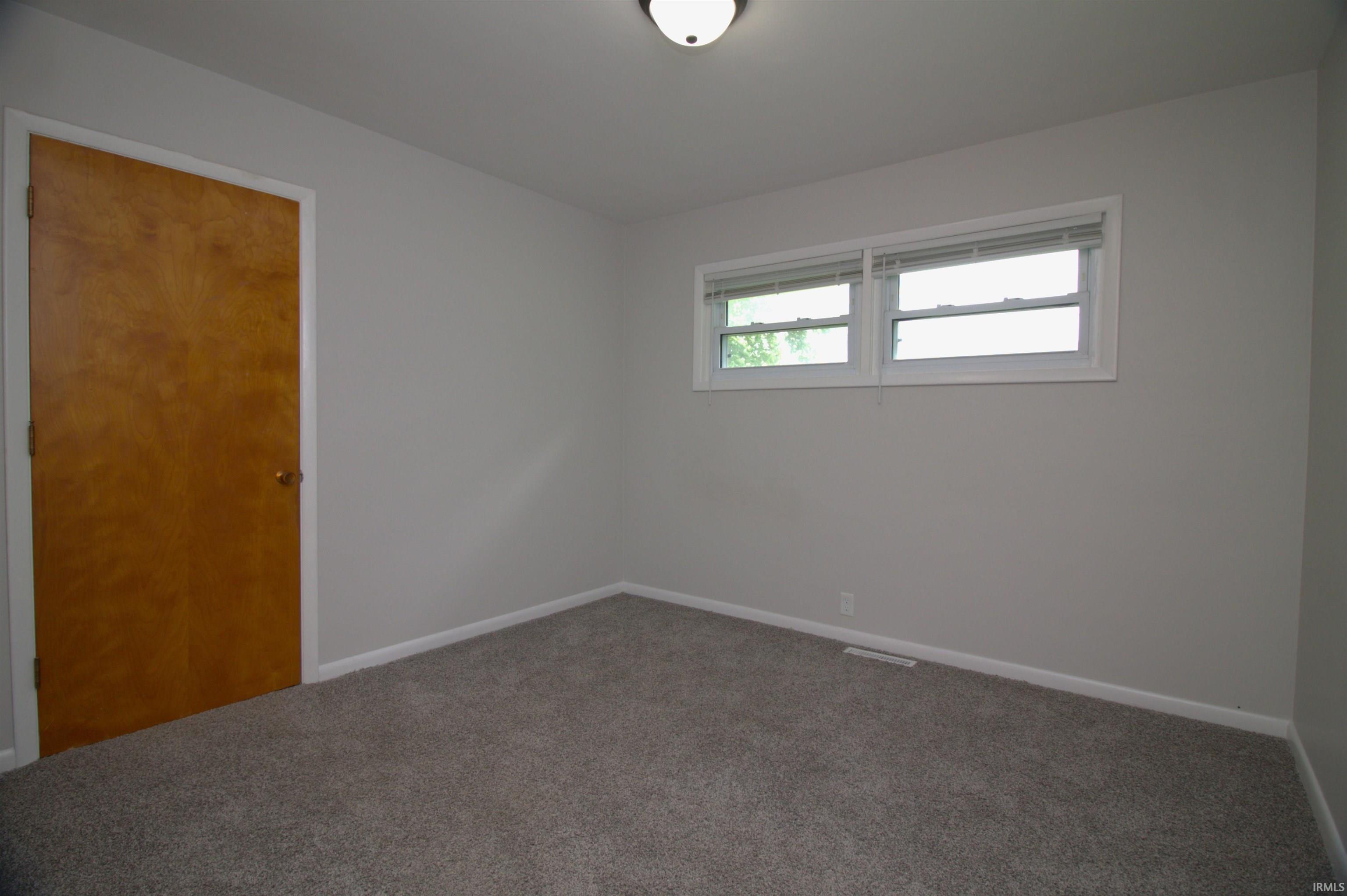 5917 South Delmar Road Marion, IN 46953 - Photo 17 of 25 Gallery Image 17