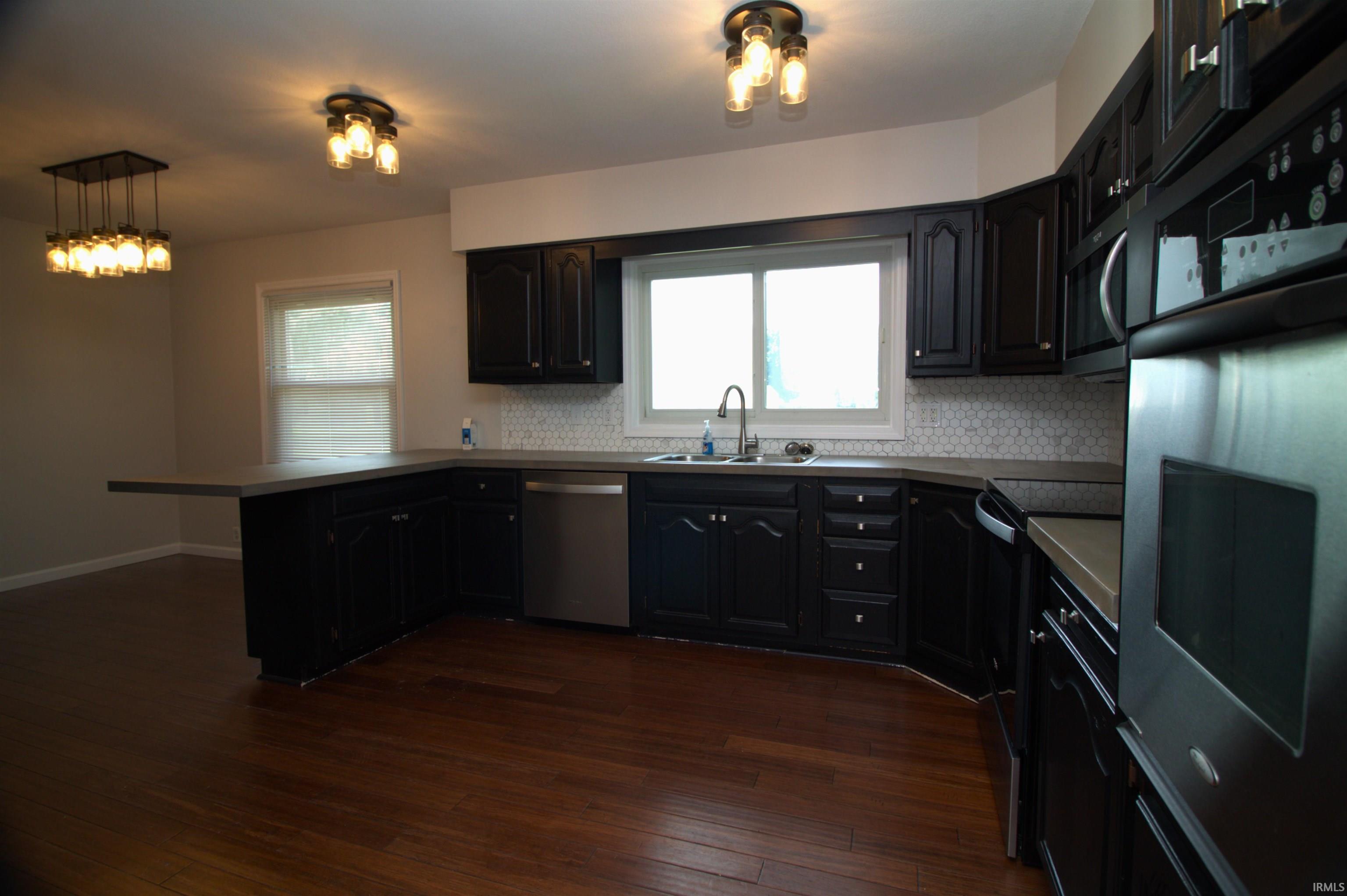 5917 South Delmar Road Marion, IN 46953 - Photo 7 of 25 Gallery Image 7