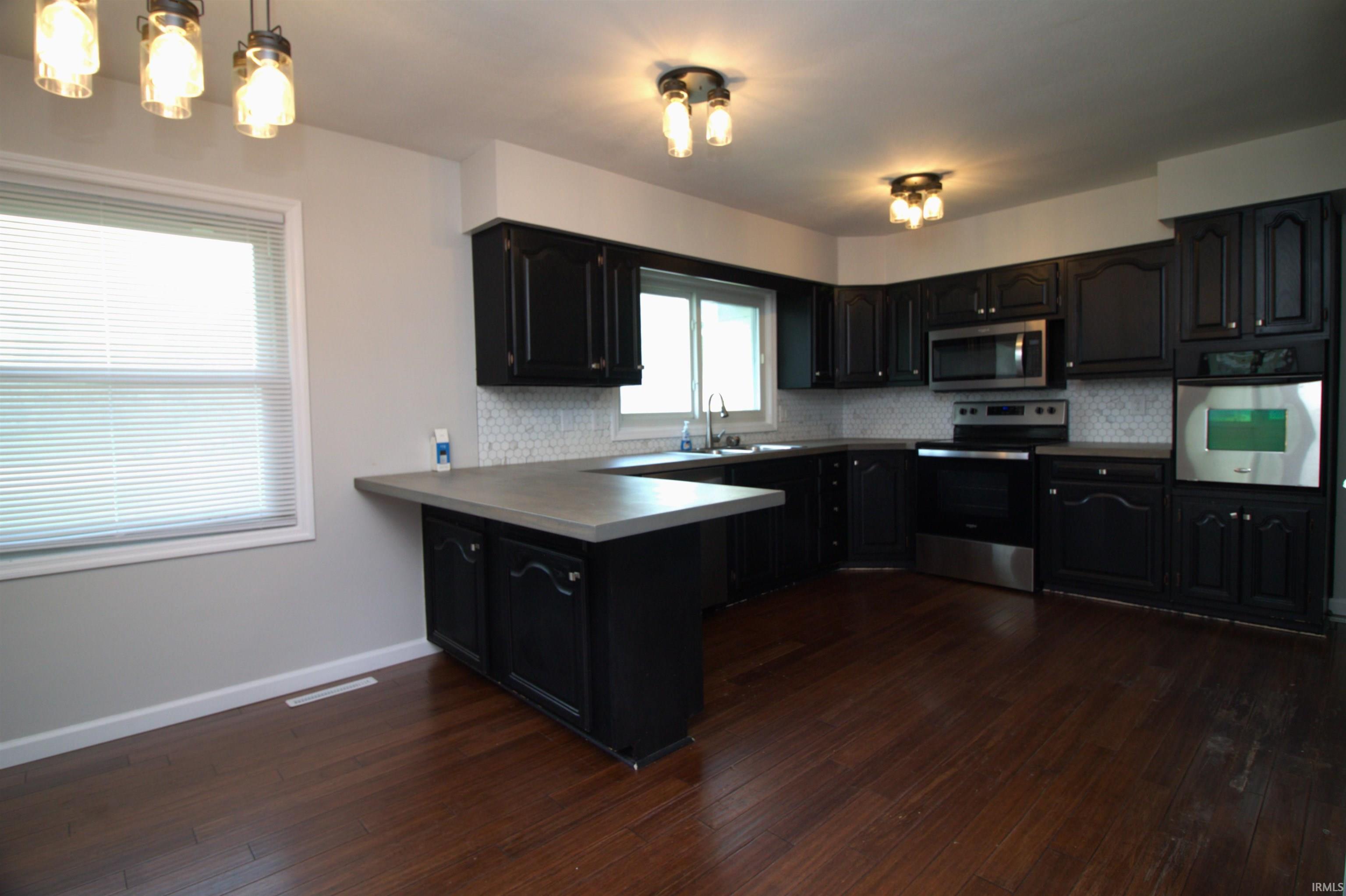 5917 South Delmar Road Marion, IN 46953 - Photo 8 of 25 Gallery Image 8