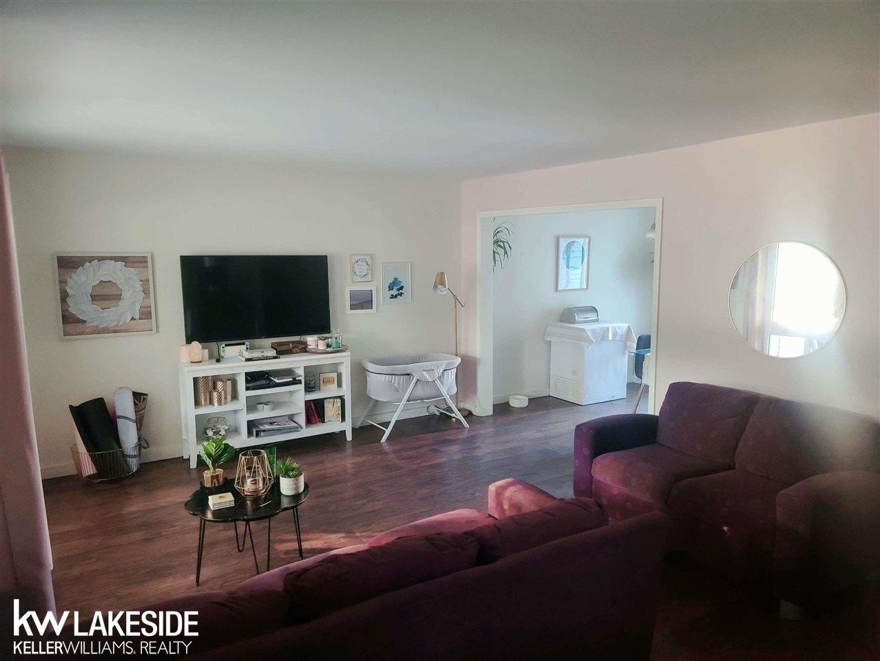 3252 Mt Vernon Road Port Huron, MI 48060 - Photo 5 of 24 50054455-4.JPG