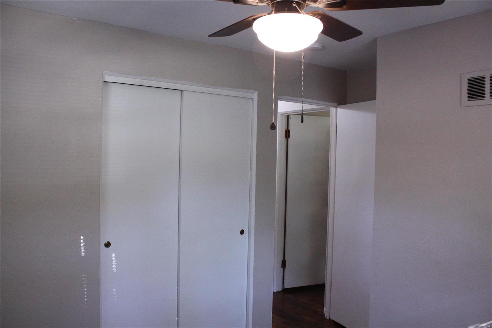 629 Buckley Road St. Louis, MO 63125 - Photo 8 of 43