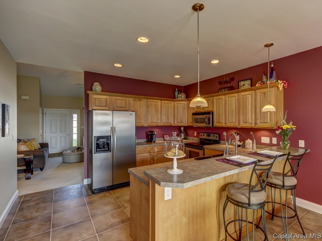2710 Johnathan Place Springfield, IL 62711 - Photo 10 of 30 Gallery Image 10