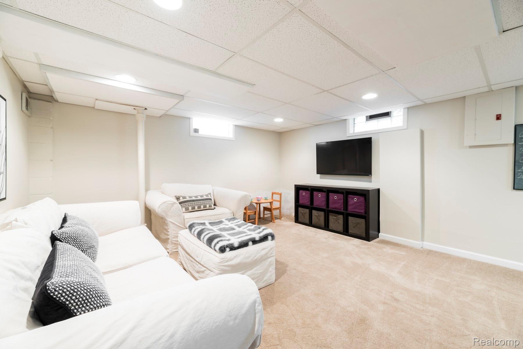 2155 Cambridge Road Berkley, MI 48072 - Photo 18 of 24 BASEMENT FAMILY ROOM