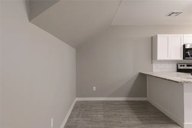 $900 | 519 Magnolia Point Drive, Unit B, Huffman, TX 77336