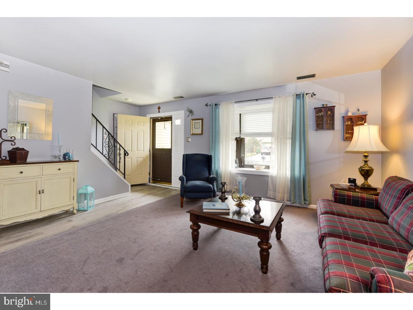103 Country Farms Road Marlton, NJ 08053 - Photo 3 of 24 Living Room