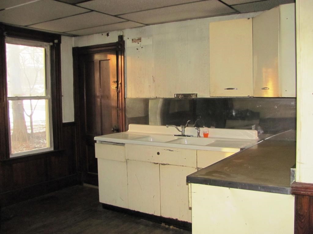218 State Street Rutland, VT 05701 - Photo 11 of 15