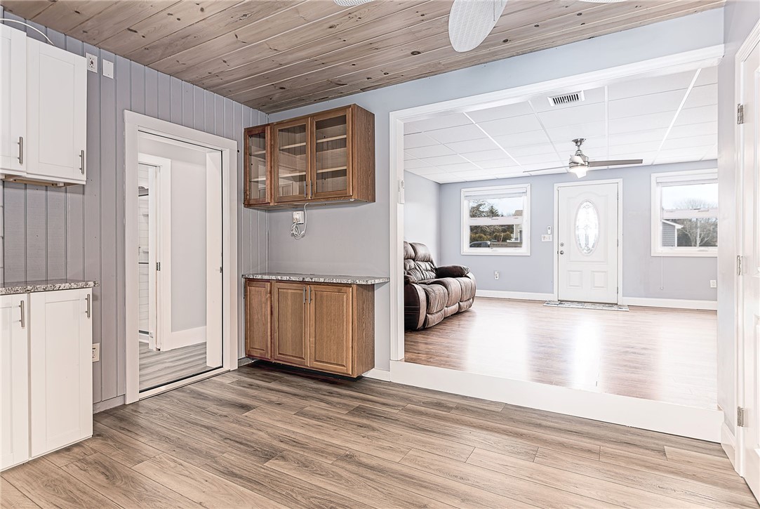 121 Tupelo Road South Kingstown, RI 02879 - Photo 18 of 33