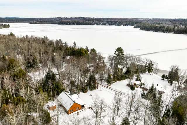 $479,900 | 2 South Sibley Drive, Canaan, ME 04924