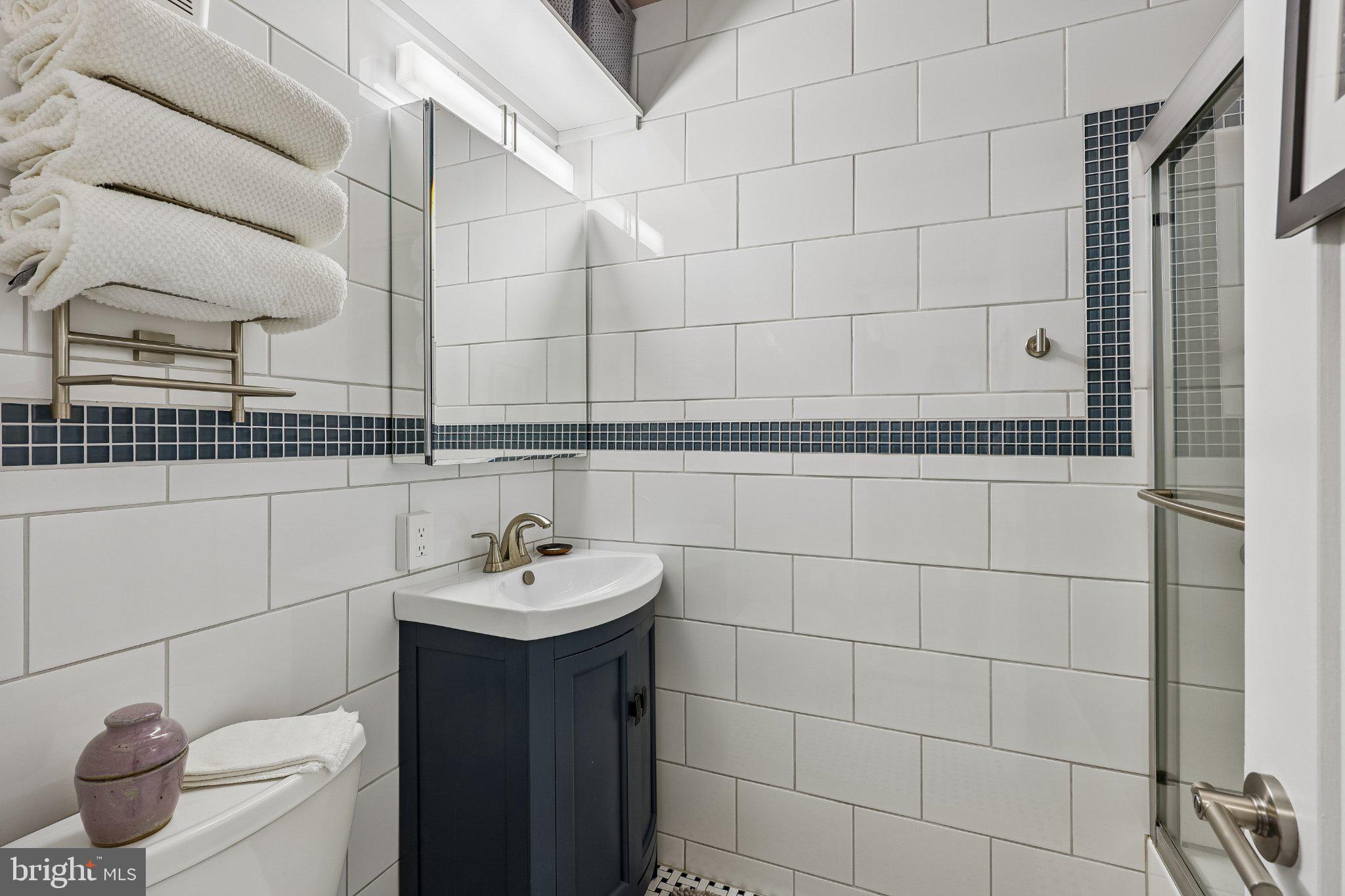 3701 Connecticut Avenue Northwest, Unit 416 Washington, DC 20008 - Photo 21 of 34 Chic bathroom with modern elegance.
