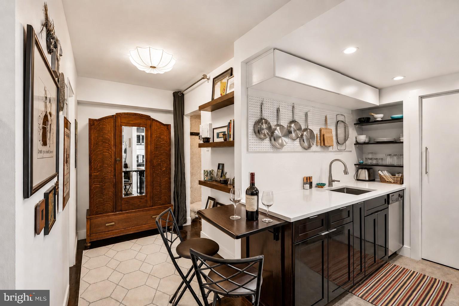 3701 Connecticut Avenue Northwest, Unit 416 Washington, DC 20008 - Photo 10 of 34 Charming kitchen with modern flair.