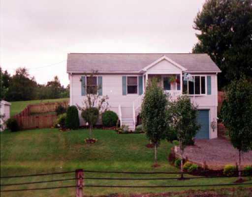 995 Conwaywalr Road Freedom, PA 15042 - Photo 1 of 1
