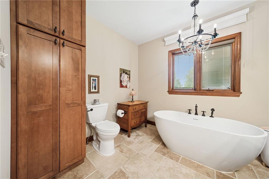 353 Linnwood Road Eighty Four, PA 15330 - Photo 15 of 36 a bathroom with a toilet sink and shower