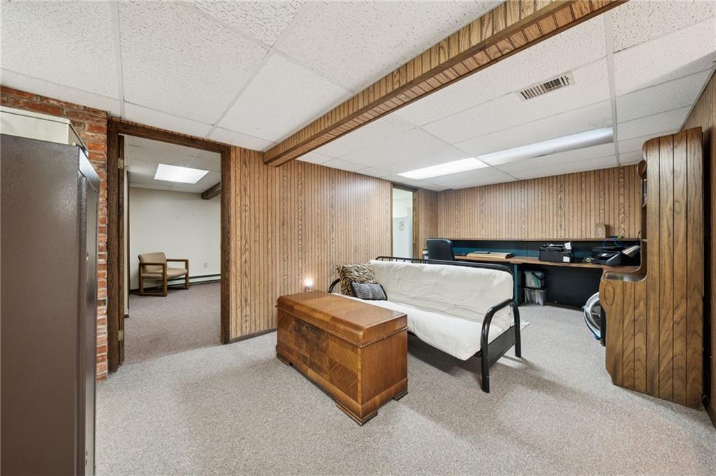 353 Linnwood Road Eighty Four, PA 15330 - Photo 27 of 36 a living room with furniture