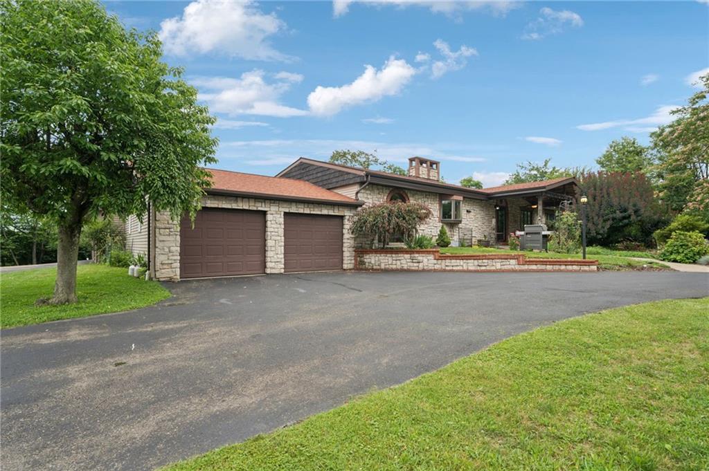 353 Linnwood Road Eighty Four, PA 15330 - Photo 36 of 36 a view of outdoor space yard and porch