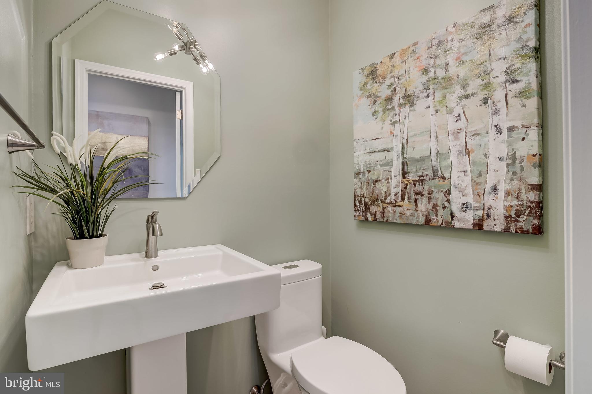 380 South River Landing Road Edgewater, MD 21037 - Photo 24 of 70 Powder Room